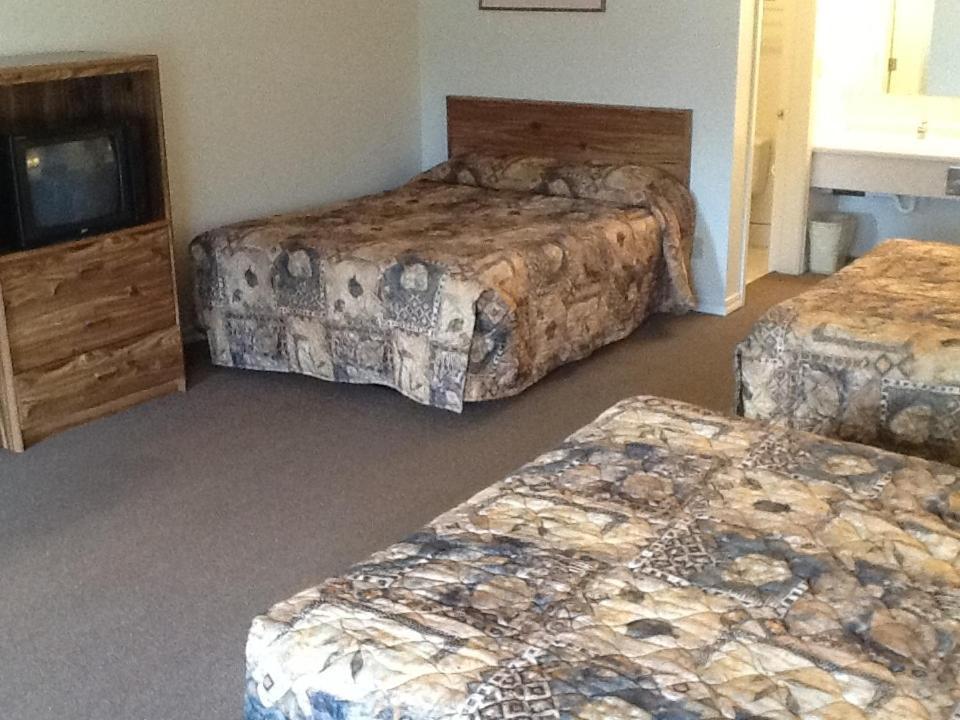Motel Dude & Roundup West Yellowstone Habitación foto